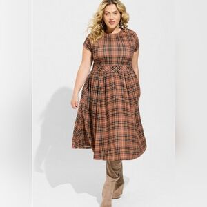 Torrid - Midi Light Weight Studio Ponte Dress - size 0 (12)